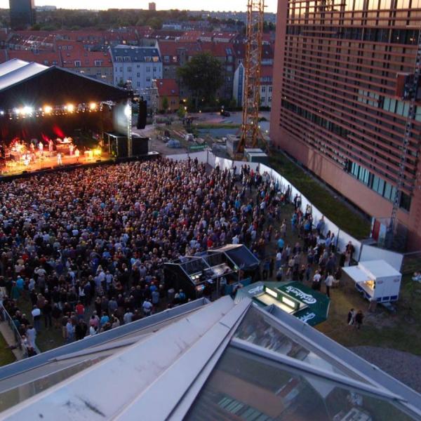 Koncert ved amfisscenen ved Musikhuset Aarhus