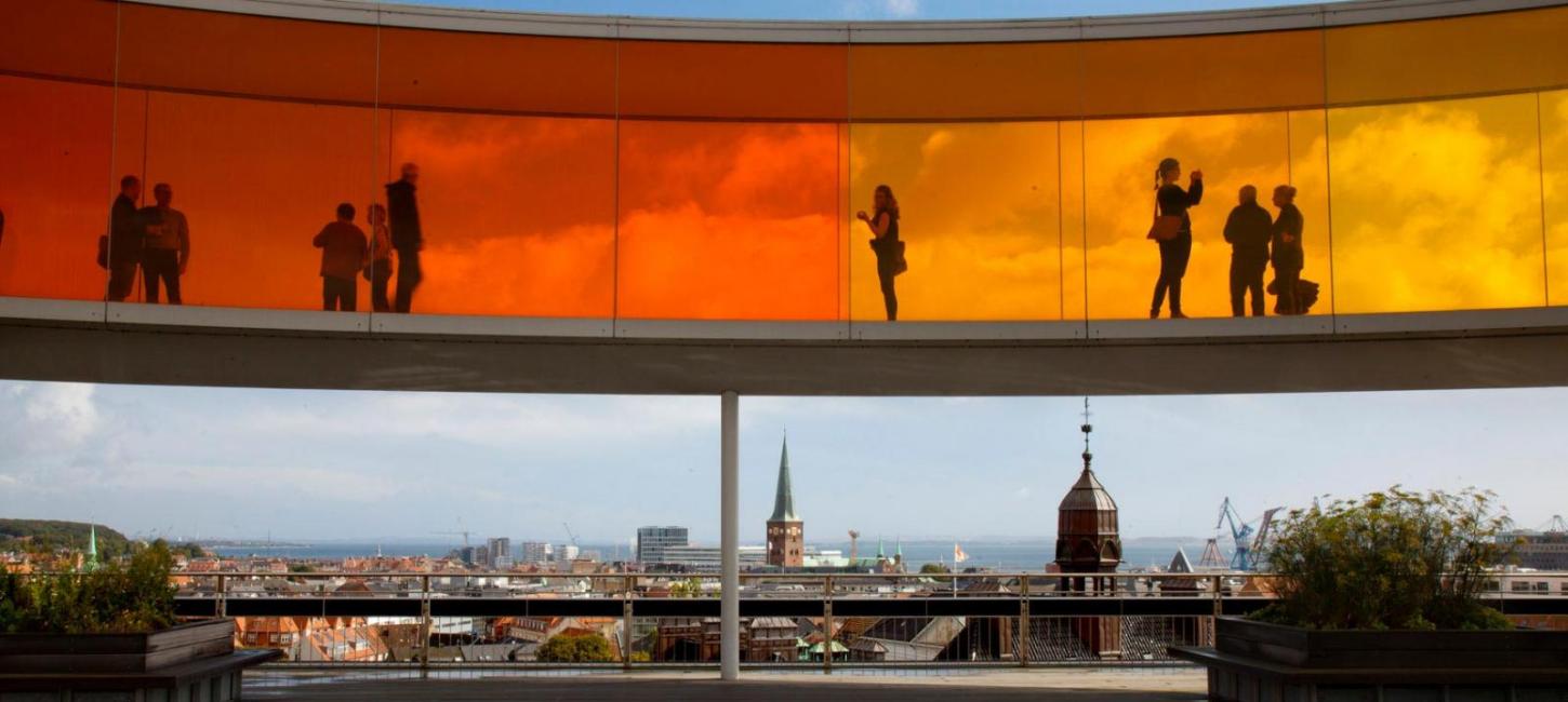 Your rainbow panorama på toppen af ARoS Aarhus Kunstmuseum