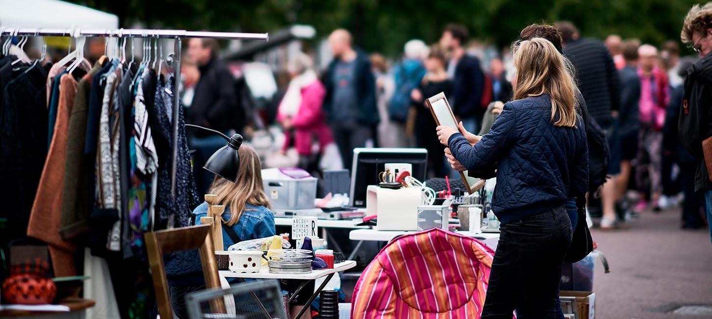 Shopping på loppemarked i Aarhus