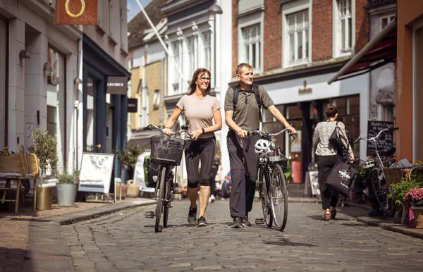 På cykel gennem Latinerkvarteret i Aarhus