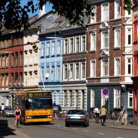 Busrundtur i Knudrisgade i Aarhus
