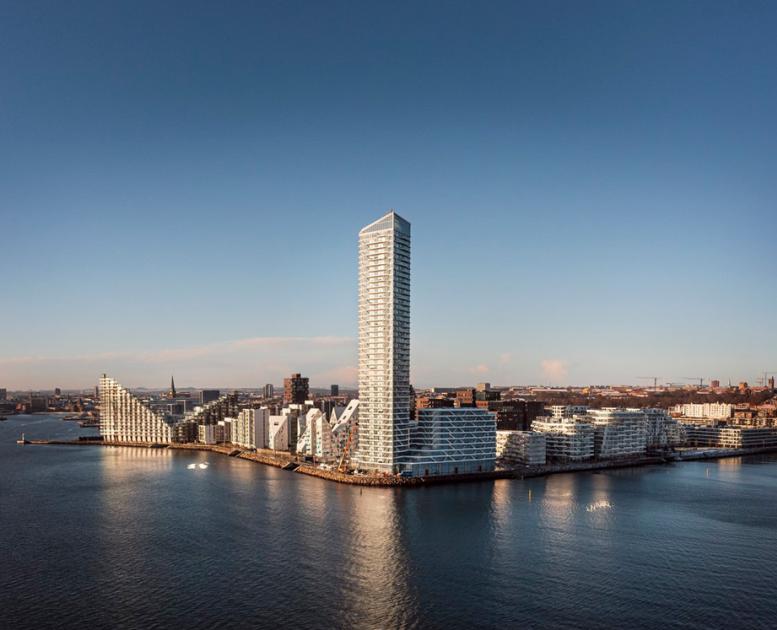 Indflyvning til Aarhus Ø med Light House